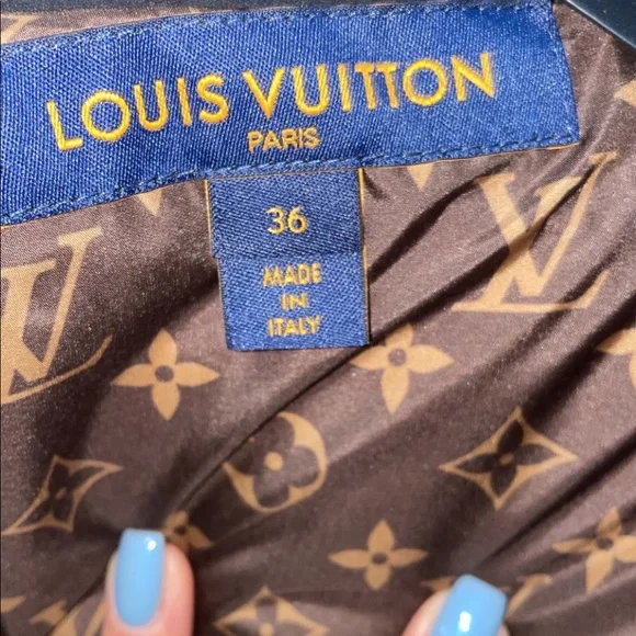 LOUIS VUITTON MONOGRAM ACCENT PADDED JACKET SOLD OUT - Picture 5 of 16